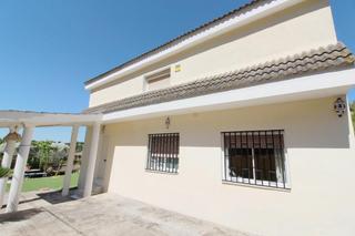 Casa a Montbarbat. Amplia casa con dos viviendas !!!
planta baja: 3 habitaciones d