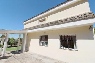 Casa en Montbarbat. Casa con dos viviendas !