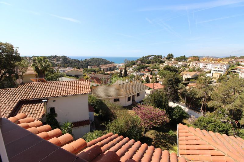 Foto d7def637-7034-4721-a1e3-d7a032634d36. Casa amb calefacció aparcament piscina a Roca Grossa Lloret de Mar