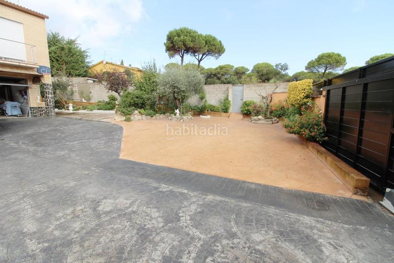 Foto ecf322cd-5b2e-43cc-a599-192cd031183a. Casa a carrer ronda goba a La Goba Vidreres