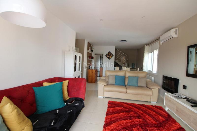 Foto 53724f50-6317-49e9-92c7-6a21081354f9. Casa a carrer falguera 49 a Aiguaviva Parc Vidreres