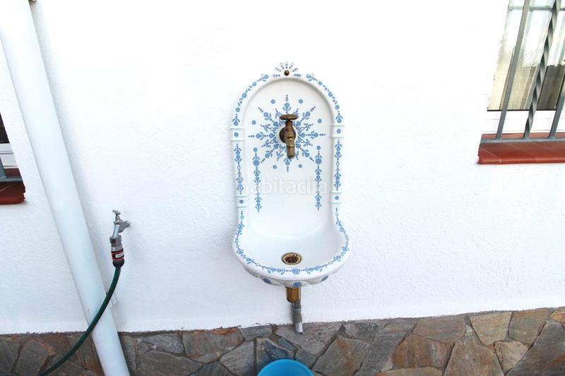 Foto 225c26c5-98f4-47e5-ac05-63f7b1794a8f. House in carrer llorer 21 in Aiguaviva Parc Vidreres