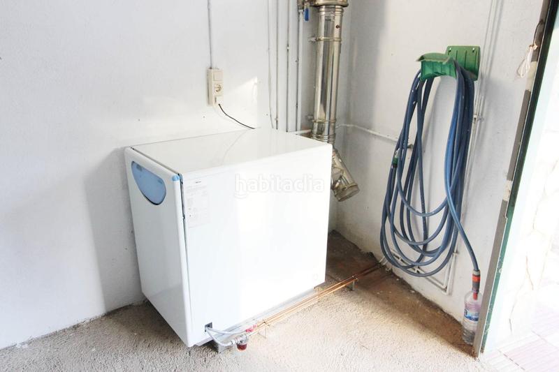 Foto 8b5fca60-e6d0-461d-83a3-63d83ce7c654. House in carrer llorer 21 in Aiguaviva Parc Vidreres