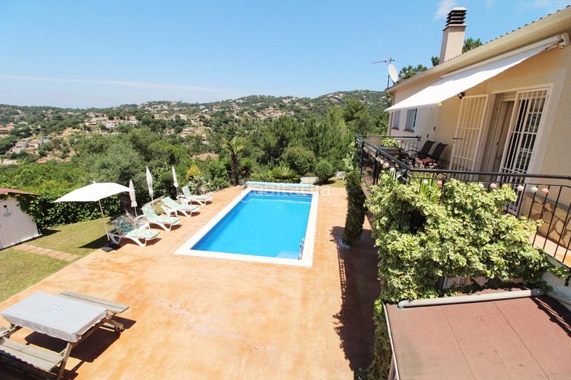 Foto 00ebf02a-5591-44f8-8d25-0c4842989b61. Casa amb aparcament piscina a Lloret Residencial - Montlloret Lloret de Mar