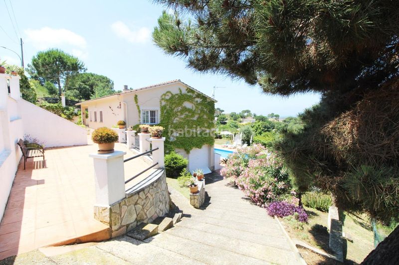 Foto 44a2f81b-f2c5-48f7-adc7-012d9ff1b560. Casa amb aparcament piscina a Lloret Residencial - Montlloret Lloret de Mar