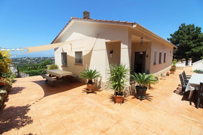 Foto c9fc5a02-bd24-4094-a320-c8017695a6d9. Casa amb aparcament piscina a Lloret Residencial - Montlloret Lloret de Mar