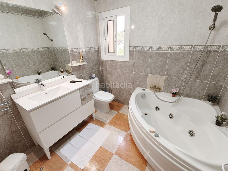 Foto eb23864f-c4c6-49df-bb05-64186eb95bb1. Casa amb piscina a Lloret Residencial - Montlloret Lloret de Mar