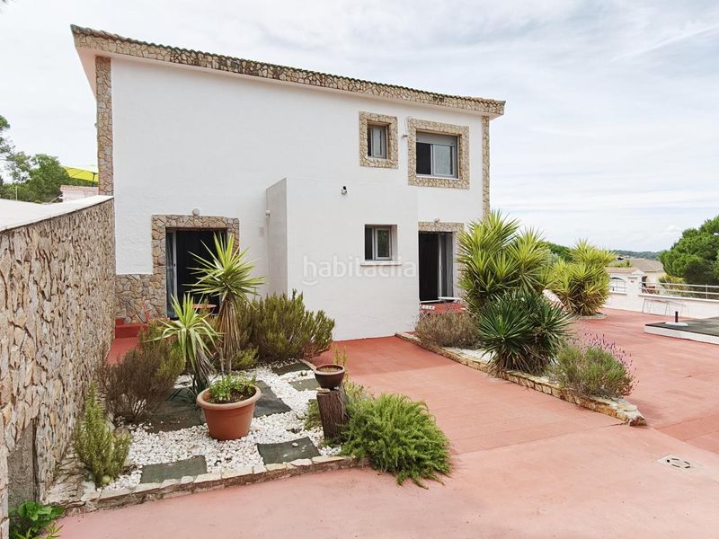 Foto efcfbb88-40a0-4505-9f47-aa75c3a63de4. Casa amb piscina a Lloret Residencial - Montlloret Lloret de Mar
