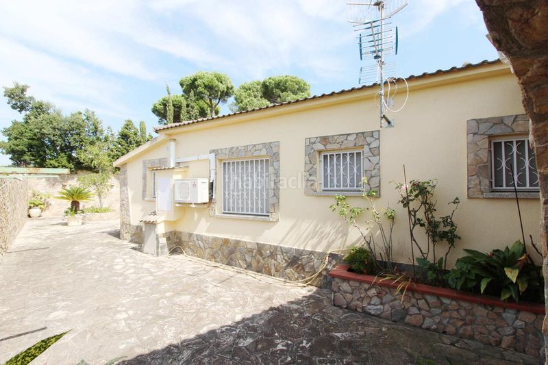 Foto 163d68da-9aea-4e51-8ff5-1468fd5130a8. Casa amb calefacció aparcament piscina a Aiguaviva Parc Vidreres