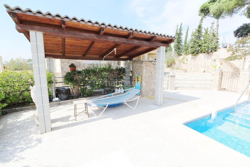 Foto 717a225f-2cb4-4cf2-b6df-5b020040bfe6. Casa amb calefacció aparcament piscina a Aiguaviva Parc Vidreres