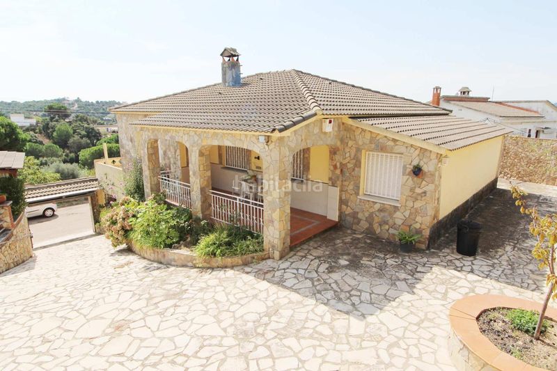Foto dbe2c4a5-b93d-4c80-ab97-2656f6cd06c7. Casa amb calefacció aparcament piscina a Aiguaviva Parc Vidreres