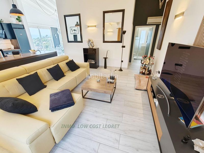 Foto 66179aed-1b8d-4347-a71a-4813ec4fd6f5. Casa amb aparcament piscina a Aiguaviva Parc Vidreres