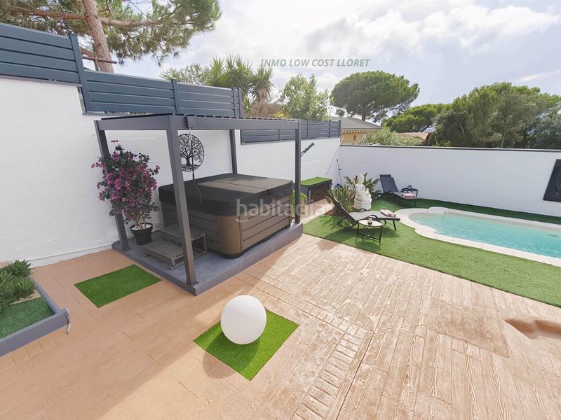 Foto 7df2d0ff-c999-423a-92c7-fd039495af7d. Casa amb aparcament piscina a Aiguaviva Parc Vidreres