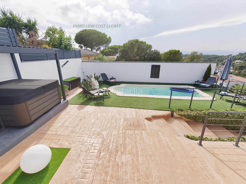 Foto ddc55a97-bf57-46df-b040-3b9c6150fed5. Casa amb aparcament piscina a Aiguaviva Parc Vidreres