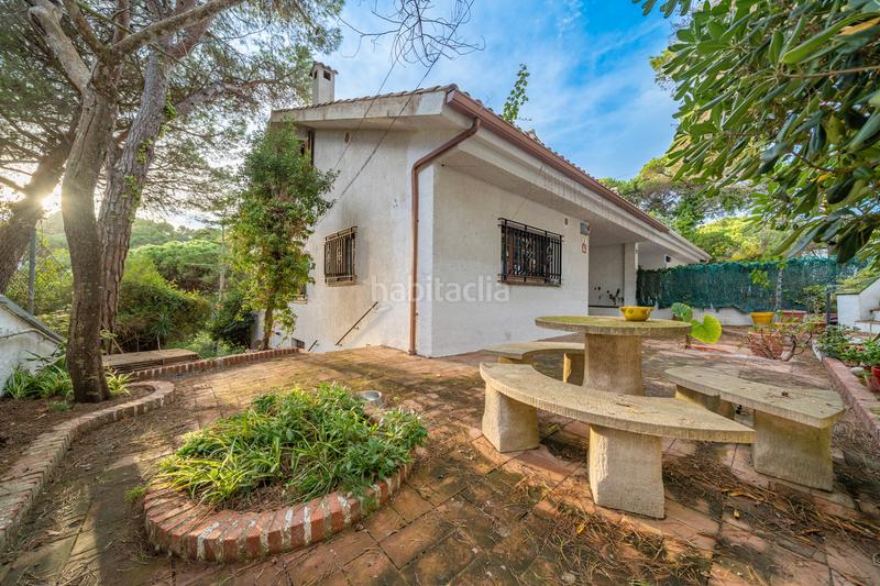 Foto 06196e98-4882-46e2-9e77-1c7d4e281ac9. Doppelhaus mit heizung parking pool in Montgoda Lloret de Mar