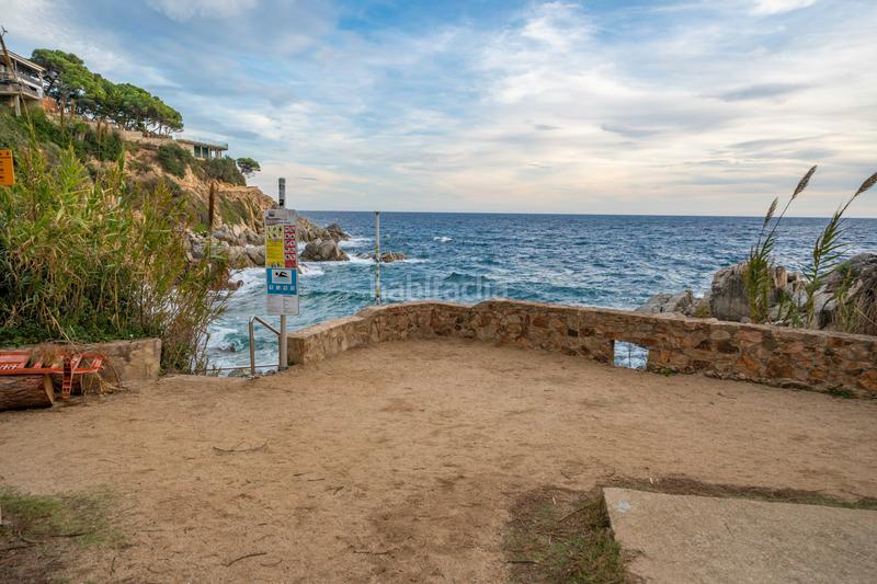 Foto b5711c45-8584-4e01-95ef-7415c4b228c3. Doppelhaus mit heizung parking pool in Montgoda Lloret de Mar