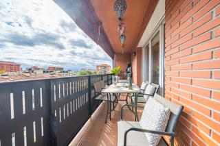 Ático  Carrer jeroni anyé. Vistas, terrazas, piscina, garaje, trastero.. última planta. lo