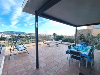 Casa a Calella. Casa con licencia de alquiler turistico