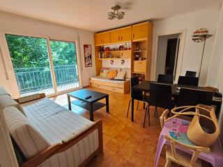 Pis  Carrer del mar. Piso exterior con trastero