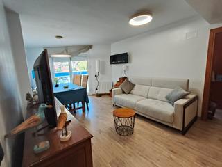 Appartement à Carrer de sant jordi 55. Piso esquinero y luminoso con plaza de paking