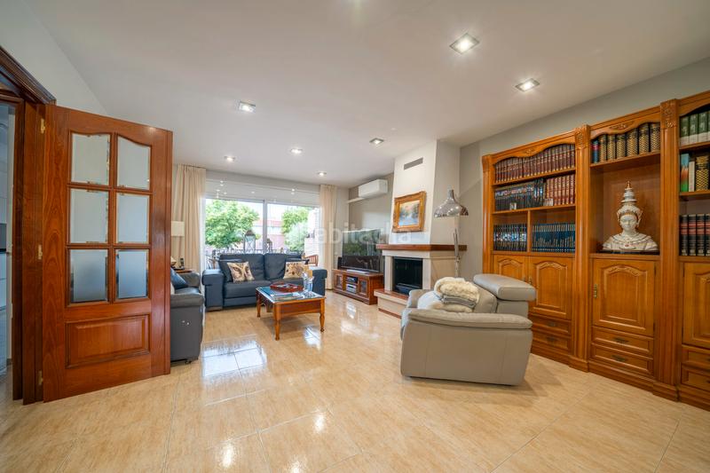 Foto 263ffd46-6422-4bc7-871d-2ce43c6d5fec. Casa amb xemeneia calefacció aparcament a Poblenou Pineda de Mar