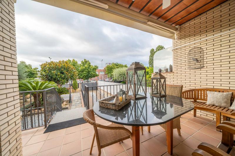 Foto fc3c1feb-bcbd-4b1d-8e40-19c84f4e95d7. Casa amb xemeneia calefacció aparcament a Poblenou Pineda de Mar