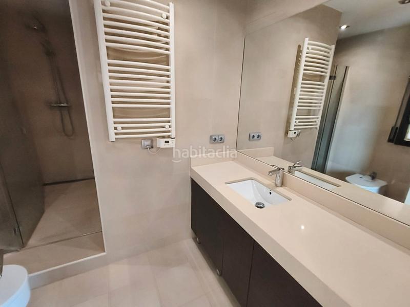 Foto 06bb38ee-a257-4a01-a8cc-b4d60766b9b6. Xalet amb xemeneia calefacció aparcament piscina a Pineda de Mar