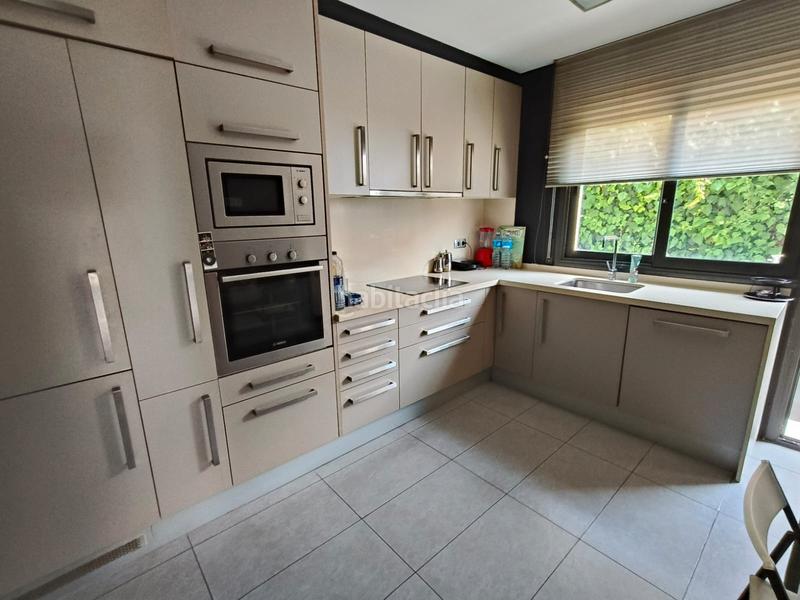 Foto 0bbdb421-014a-4a9d-b90b-8dcd286f9454. Xalet amb xemeneia calefacció aparcament piscina a Pineda de Mar