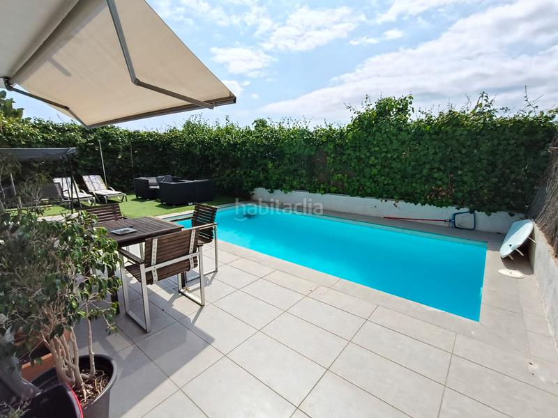 Foto 1990242a-5952-4678-8cd7-1d042c453453. Xalet amb xemeneia calefacció aparcament piscina a Pineda de Mar