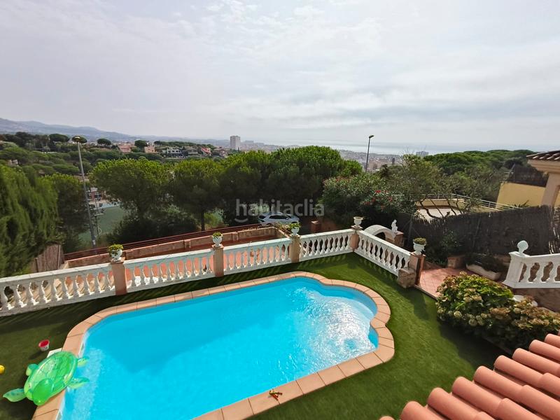 Foto 1e9e24f4-bbf7-4eec-873d-8b776f313558. Casa gran casa de 6 dormitorios, con piscina y vistas al mar en Calella