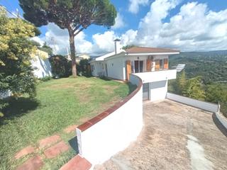 Casa  Carrer camí de pedracastell. Casa con preciosas vistas a 5 minutos de la autopista.