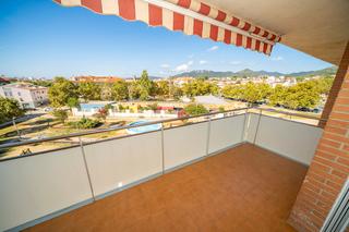 Duplex  Carrer illes canries. Espectacular tico dplex 169 m2 edificados + gran plaza de apar
