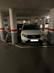 Parking coche  Carrer jeroni pujades 14. Parking para coche y moto