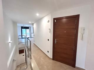 Piso en Calella. Dplex semi nuevo en pleno centro de calella