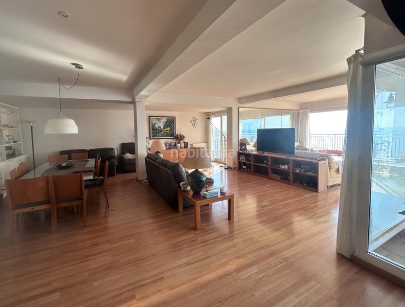 Foto 35ad37c9-b742-4d3d-9606-157c1ed40337. Àtic amb xemeneia calefacció aparcament a Poblenou Pineda de Mar