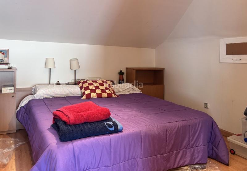 Foto 3fe7aa66-a41a-4082-8379-34781a737bbc. Àtic amb xemeneia calefacció aparcament a Poblenou Pineda de Mar