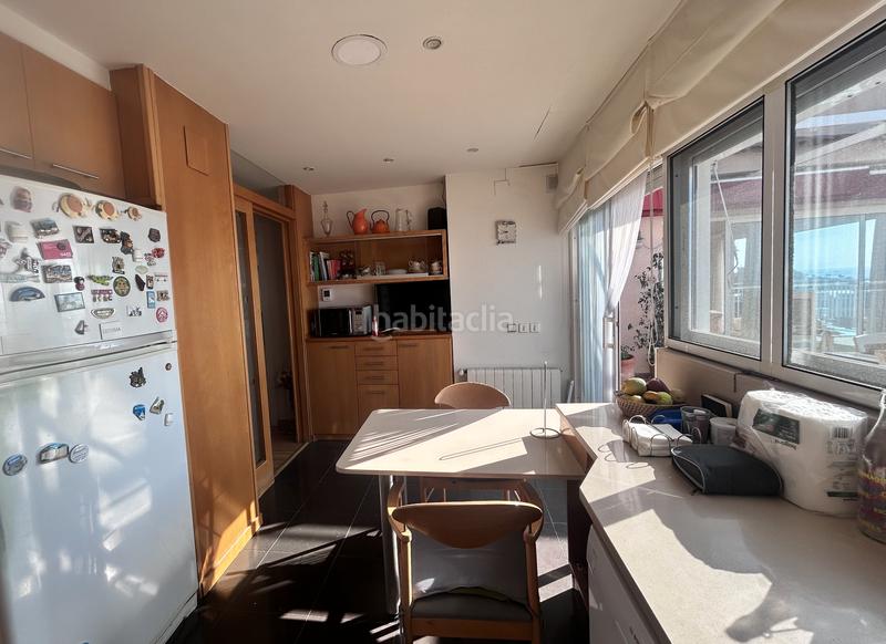 Foto 5400ff58-631e-4bb3-82aa-5a4daab3e4d1. Àtic amb xemeneia calefacció aparcament a Poblenou Pineda de Mar