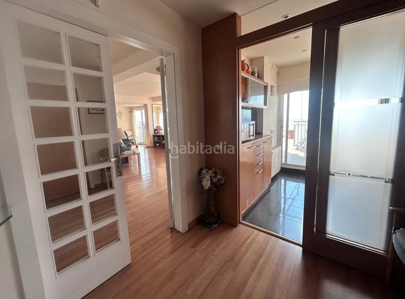 Foto 6107c908-da41-40d7-a8e2-327cb373dbbc. Àtic amb xemeneia calefacció aparcament a Poblenou Pineda de Mar