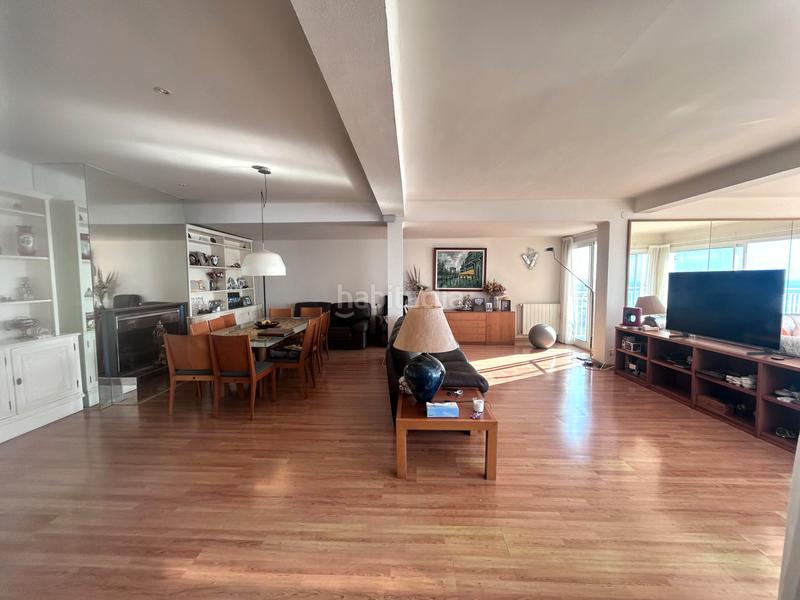 Foto 6bfd0221-e2bf-4ad6-bd64-70be48e3783c. Àtic amb xemeneia calefacció aparcament a Poblenou Pineda de Mar