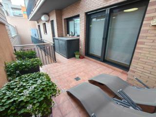 Flat in Carrer ponent 59. Precios piso.....impecable, a 200 m. de la playa. parking, trast