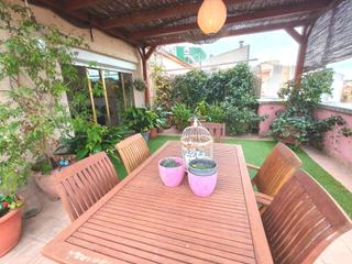 Duplex  Carrer repblica dominicana. Espectacular y enorme piso con 80 m. de terrazas, inmejorable si