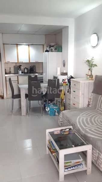 Foto 9bb57627-ef44-4350-82fe-defd9f8a8177. Apartament amb piscina a Calella