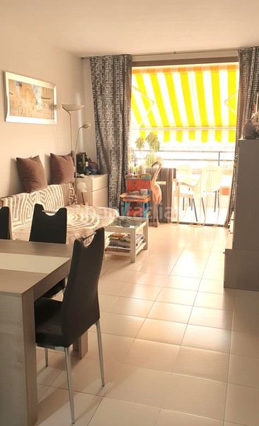 Foto b9320742-b173-4071-9282-c2e195a796b6. Apartament amb piscina a Calella