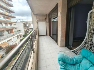 Piso  Carrer de sant jaume. Piso  / apartamento impecable con piscina comunitaria