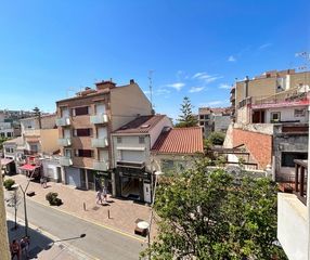 Appartamento in Calella. Gran piso de 3 habitación, céntrico y muy soleado!!!