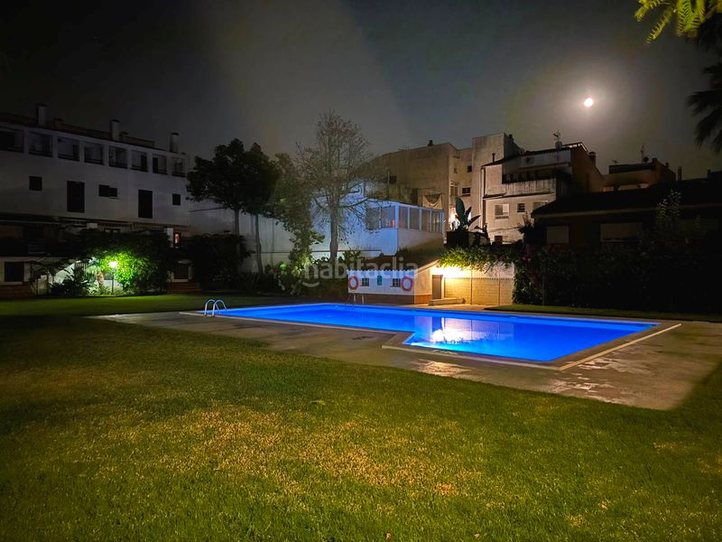 Foto 2ba1a051-9908-422c-8a9c-79afd112e23b. Casa adossada amb xemeneia calefacció aparcament piscina a Calella
