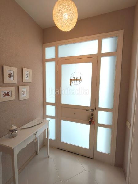 Foto d968f7b9-3856-4fc9-998e-54c4ab39d425. Casa adossada amb xemeneia calefacció aparcament piscina a Calella