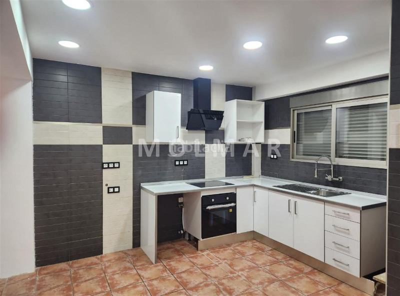 Foto 8031eb1c-212b-451d-b91a-6b54d3efe20b. Appartamento in Barrio Benicalap Valencia