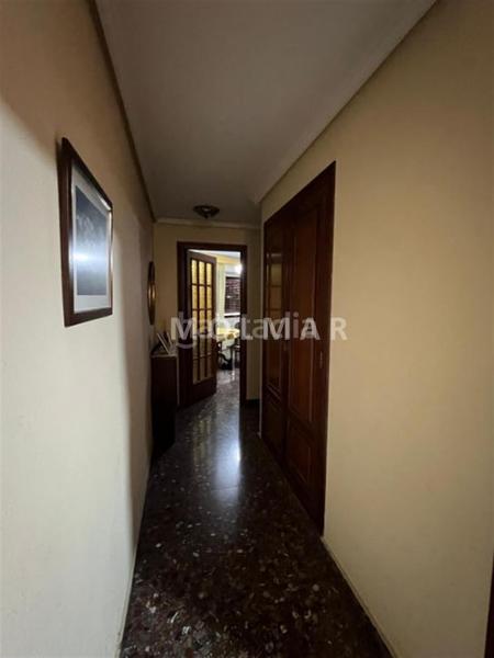 Foto 245ab956-db1e-47f7-be41-ff54fa7d1184. Flat with heating in Russafa Valencia