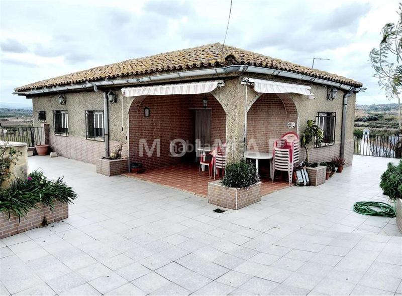 Foto da712655-47ed-4754-a09b-1d9ed708f3df. Chalet con piscina in Vilamarxant